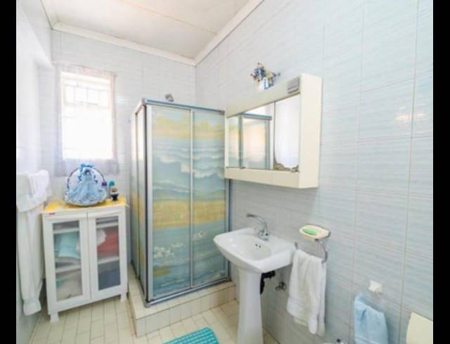 10 BEDROOM HOUSE FOR SALE IN CYRILDENE